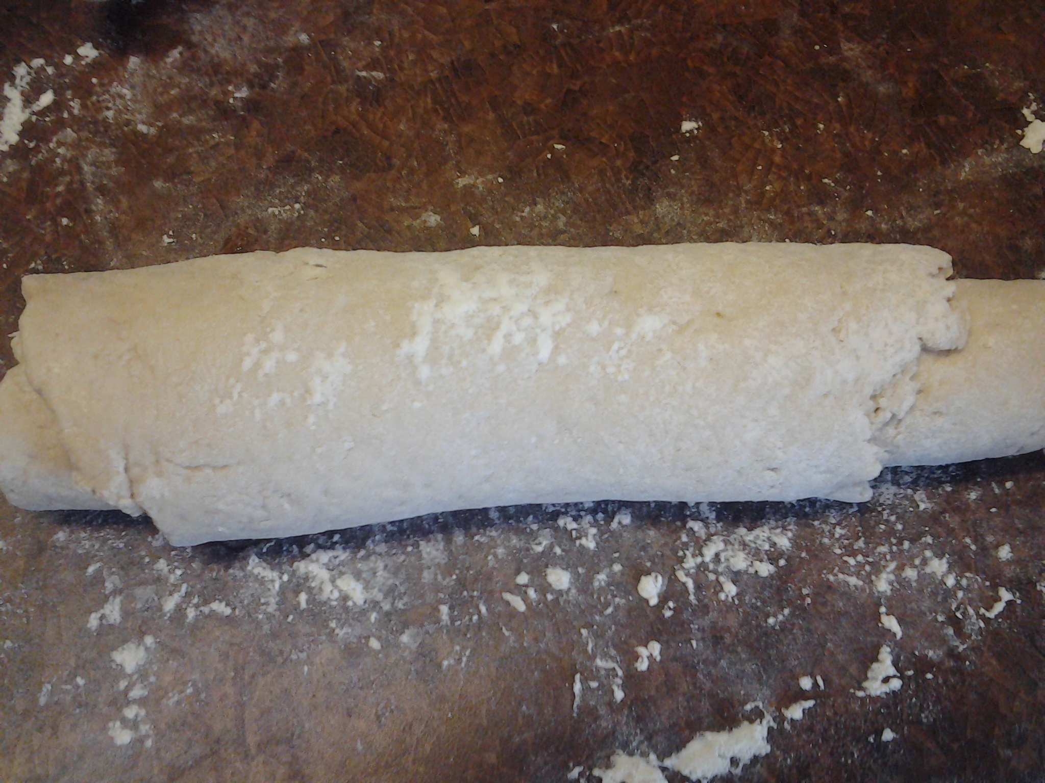 cinnamon roll seal edge