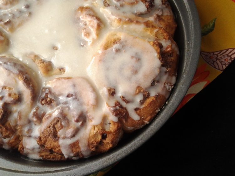 cinnamon rolls close up