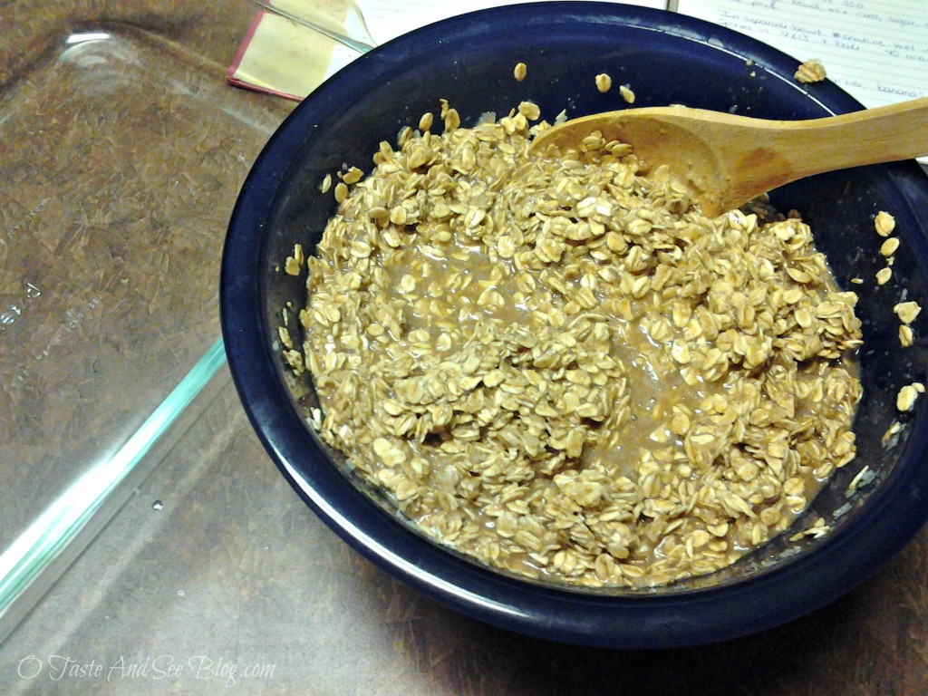 baked oatmeal mixed ingredients
