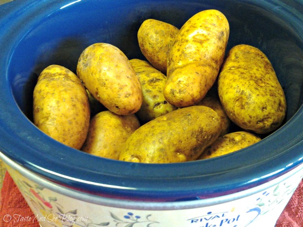 crock pot baked potatoes 08