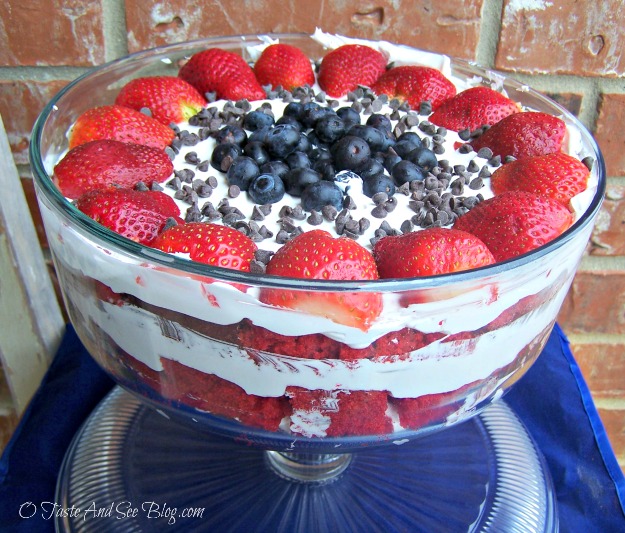 red velvet trifle 044