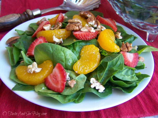 strawberry spinach salad 049