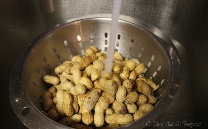 cajun boiled peanuts 