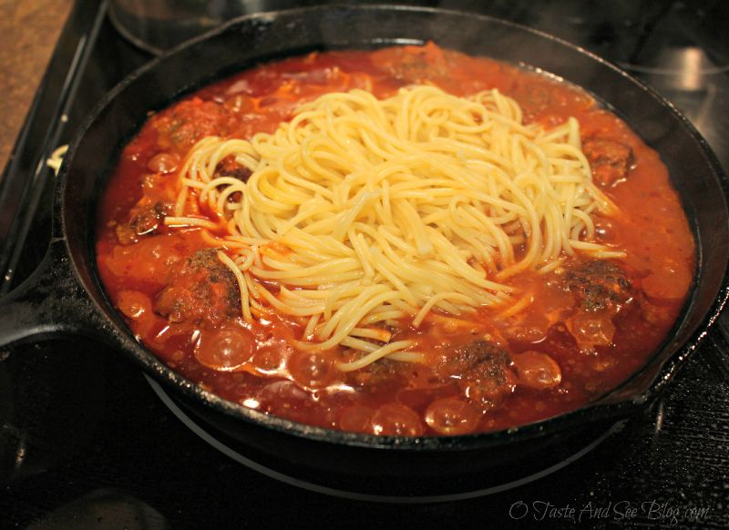Skillet Spaghetti and meatballs #ad 