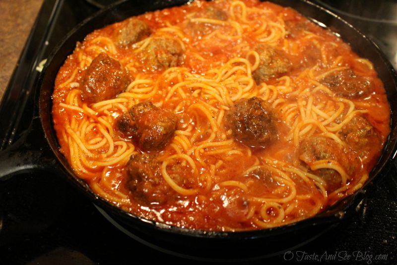 Skillet Spaghetti and meatballs #ad 