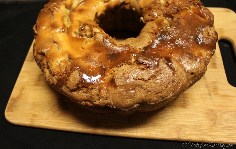 Caramel Apple Bundt Cake 