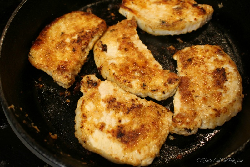 Cranberry Apple Cider Pork Chops #ad #SmithfieldPork 