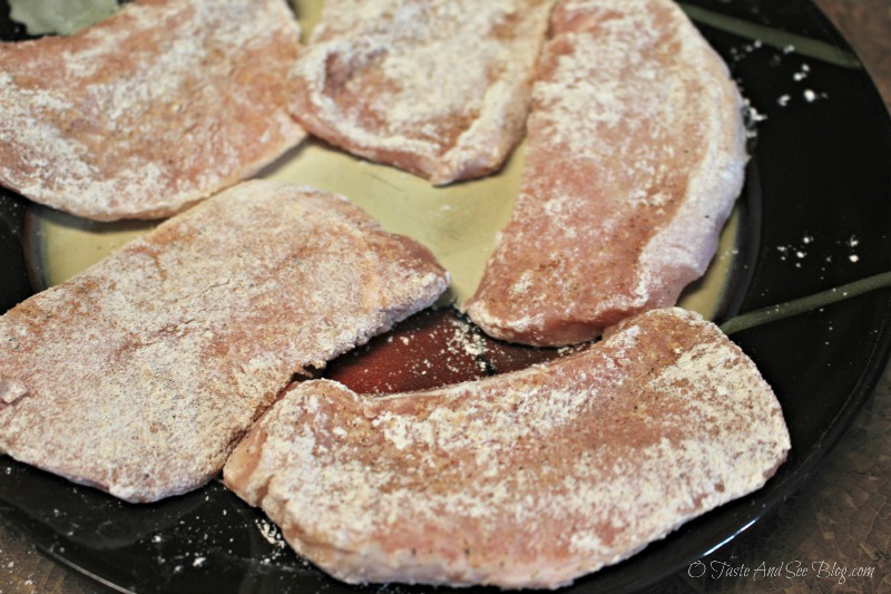 Cranberry Apple Cider Pork Chops #ad ##SmithfieldPork 