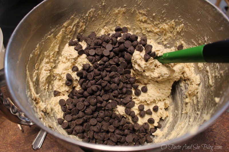 Oatmeal Chocolate Chip Cookies 