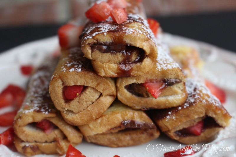 Strawberry Nutella French Toast Roll Ups 