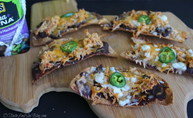 Texas Black Bean Nachos #CocinaLatinaBeans #ad 