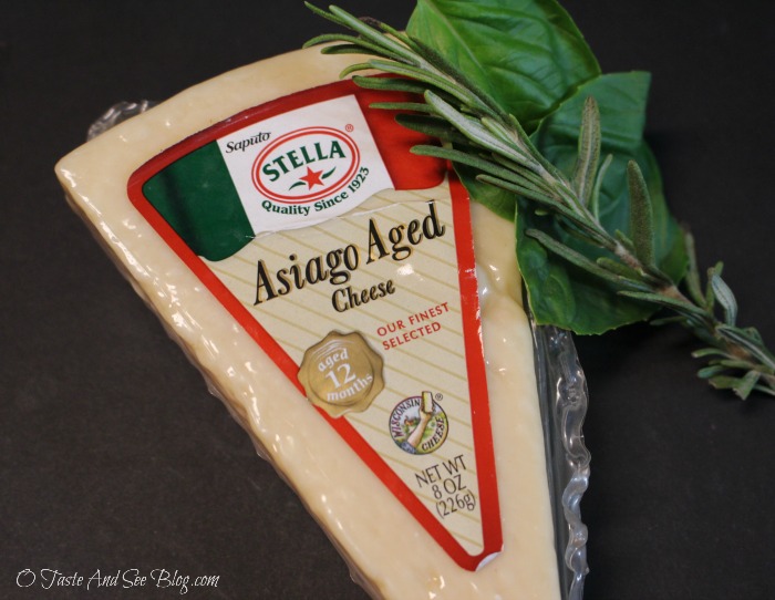 Asiago Herb Cheese Crisps #ad #StellaCheeses #QualitySince1923